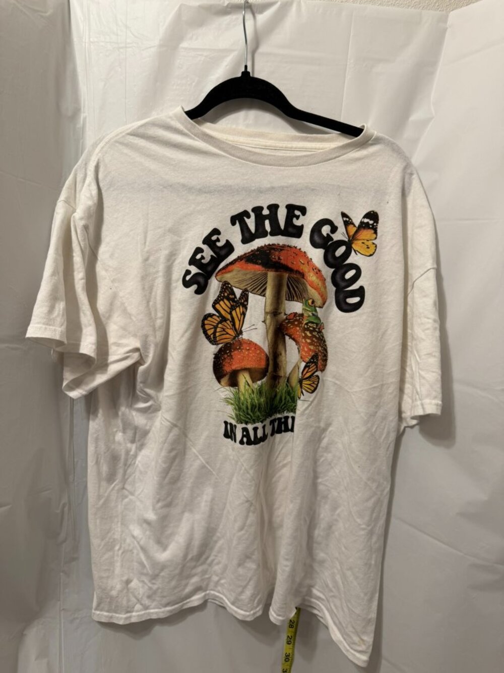 DOM XL See The Good Mushroom Butterfly Graphic T-Shirt
